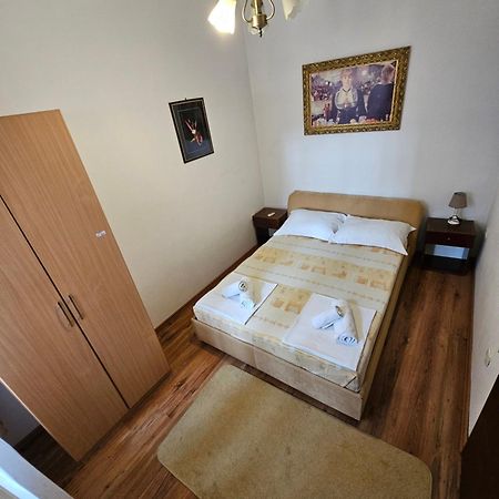 Guesthouse Sidro Ulcinj Exteriör bild