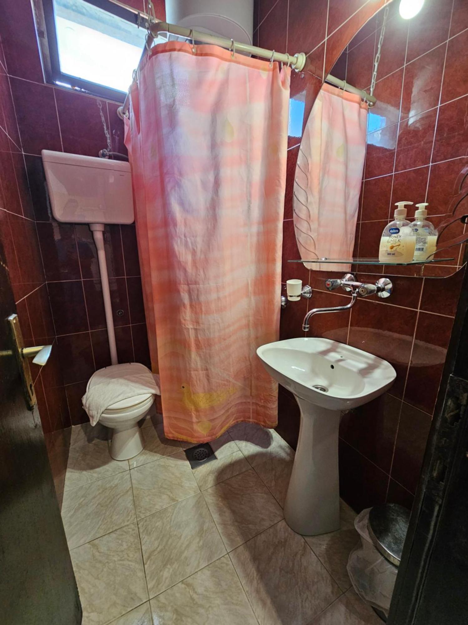 Guesthouse Sidro Ulcinj Exteriör bild