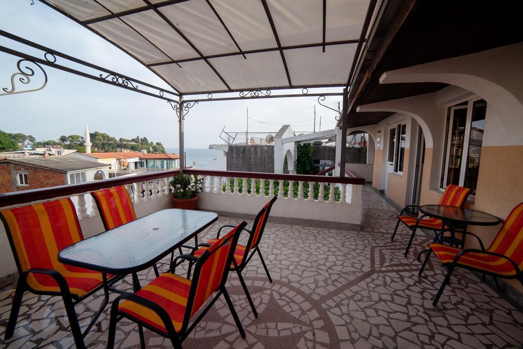 Guesthouse Sidro Ulcinj Exteriör bild