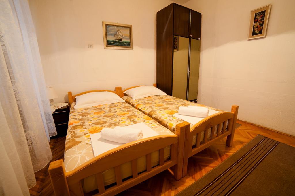 Guesthouse Sidro Ulcinj Exteriör bild